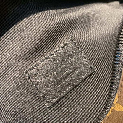 AlohaPlaza™ Monogram Cavas Discovery Bumbag M44336