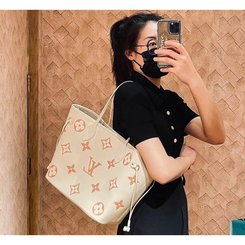 AlohaPlaza™ Monogram Empreinte Leather Neverfull MM M21579 Creme/Pink