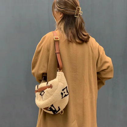 AlohaPlaza™ Ski Shearling Bumbag M23715