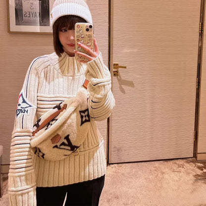 AlohaPlaza™ Ski Shearling Bumbag M23715